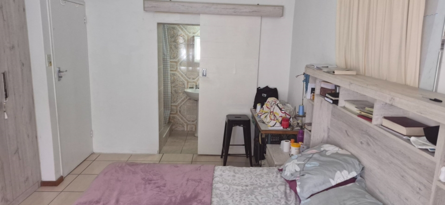 To Let 2 Bedroom Property for Rent in Belthorn Estate Western Cape